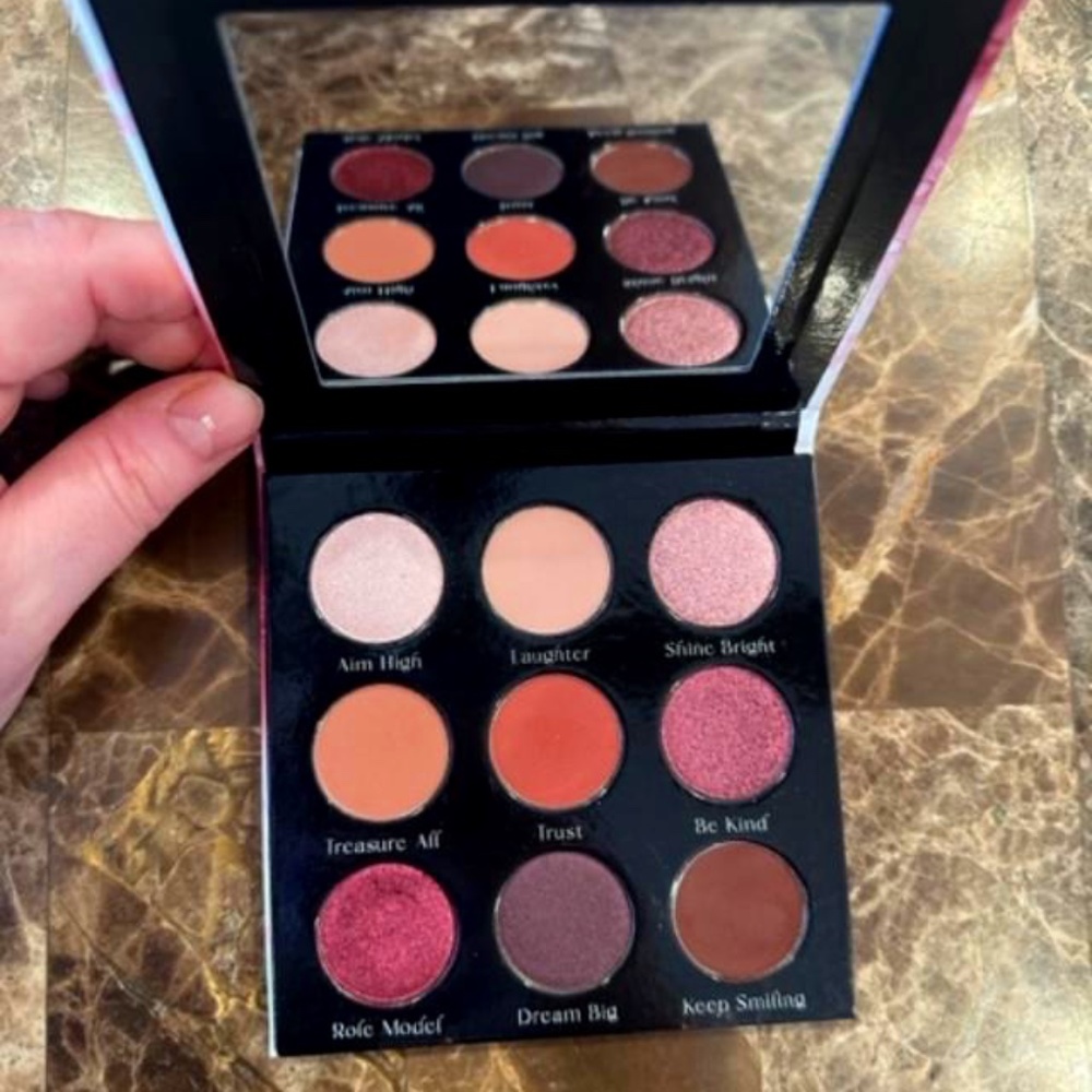 Sydney Grace Raspberry Kiss Eyeshadow Palette